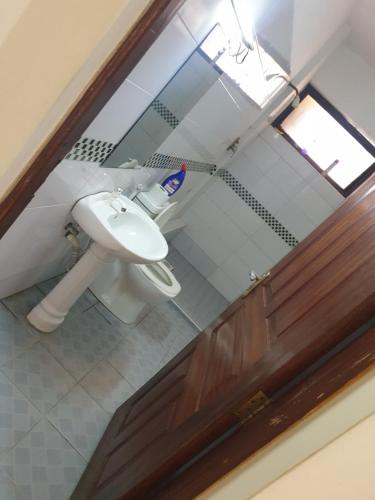 Ένα μπάνιο στο Esther comfy homes