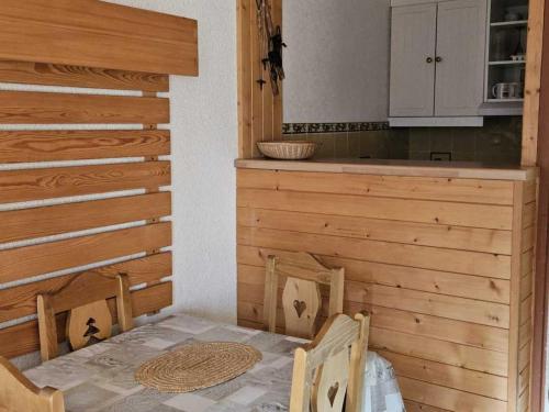Appartement 4 pers. au pied des pistes avec balcon - Les Belleville - FR-1-574-31