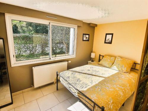 Postel nebo postele na pokoji v ubytování Le Rocher de Bel Air -40m2 -Chaleureux 3 étoiles