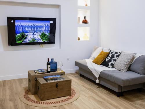 Madrid Puerta de Toledo en el centro de la ciudad Apartamento moderno en Madrid ideal para estancias corporativas y media estancia 15 días o mas Espacios amplios y confortables