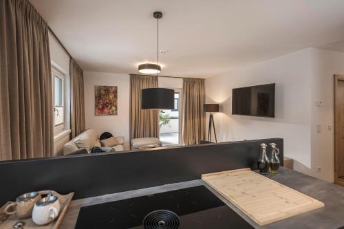 monas home mayrhofen