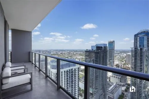 Stylish Apartments with Partial Ocean Views in Downtown! photo 133