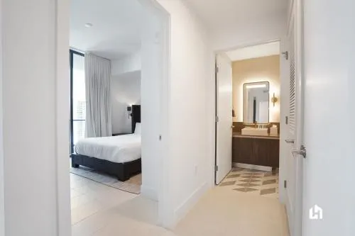 Stylish Apartments with Partial Ocean Views in Downtown! photo 145