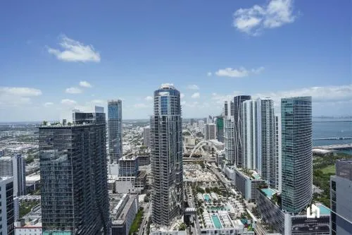 Stylish Apartments with Partial Ocean Views in Downtown! photo 154