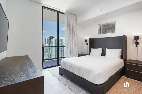 Stylish Apartments with Partial Ocean Views in Downtown! photo 132