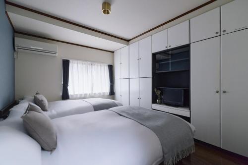 Home suite Home Hatsudai - 1 stop from Shinjuku! Your urban hideaway 3BR 6beds