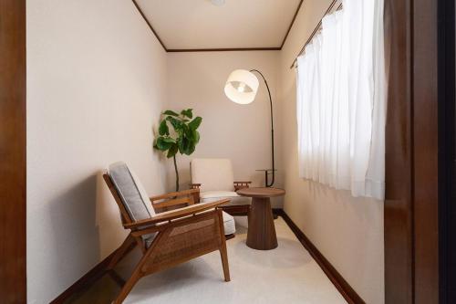 Home suite Home Hatsudai - 1 stop from Shinjuku! Your urban hideaway 3BR 6beds