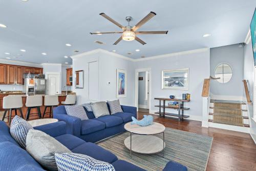 5BR One Block to Beach- Hot Tub- Pool- Golf Cart- Pets photo 10
