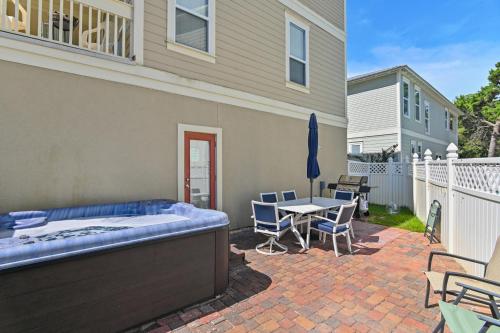 5BR One Block to Beach- Hot Tub- Pool- Golf Cart- Pets photo 6
