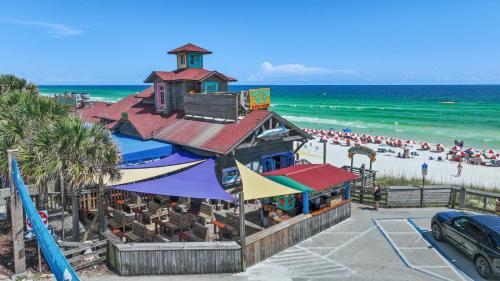 5BR One Block to Beach- Hot Tub- Pool- Golf Cart- Pets photo 9