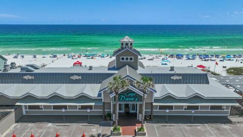 5BR One Block to Beach- Hot Tub- Pool- Golf Cart- Pets photo 40
