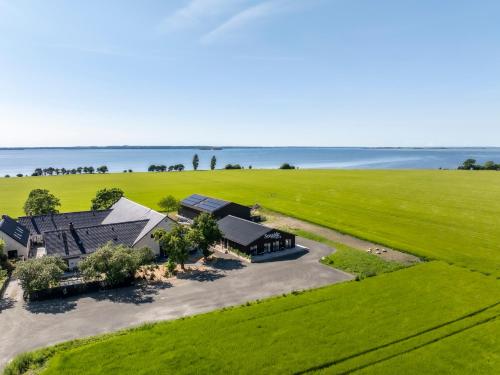 Seaside Retreat & Hotel