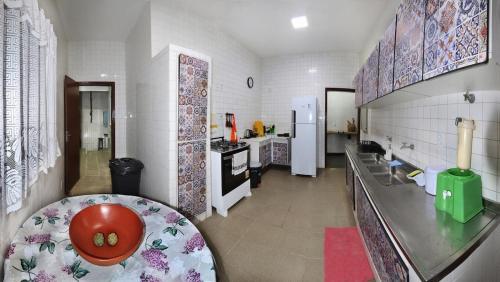 Kuchyň nebo kuchyňský kout v ubytování Casa do Encantado