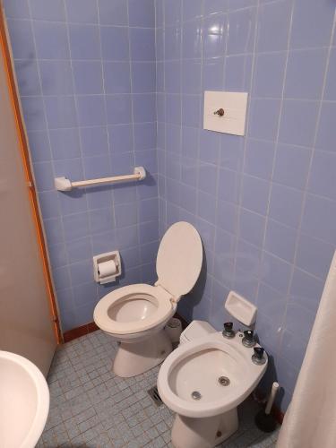 Koupelna v ubytování Departamento para 4 personas, a dos cuadras del Mar