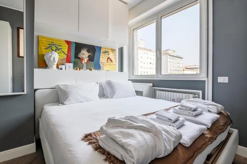 DHOME Pantano - Velasca Tower Apartments