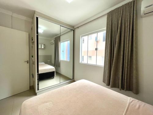 Postel nebo postele na pokoji v ubytování Apartamento 3 quartos em Bombas