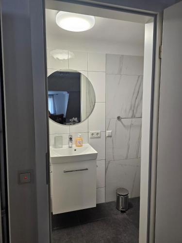 O baie la private apartment