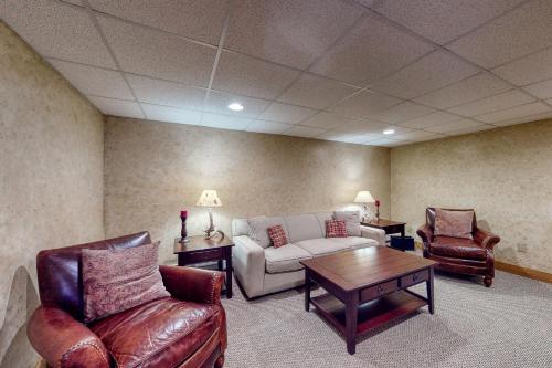 Gallery image of Moose Lodge Unit B in North Bethel