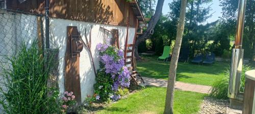 Φωτογραφία από το άλμπουμ του Romantická chalupa na samote σε Jahodná