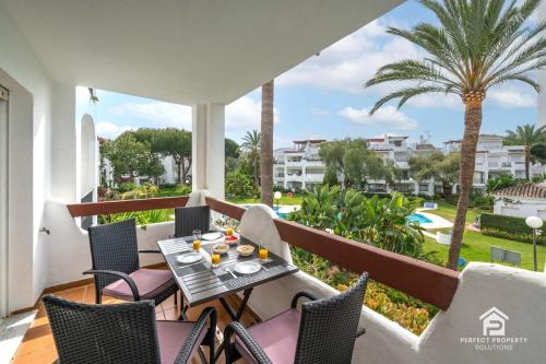 Bright and spacious 2BR with terrace in Costalita