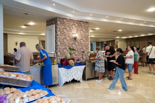 Hosté ubytování Dexon Roma All Inclusive Hotel