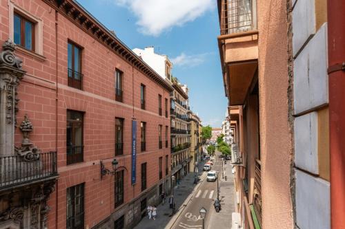 Stylish centric- 2Bd 2Bth -city center