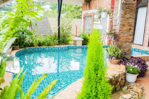 Bazén v ubytování Sweet Valley nebo v jeho okolí