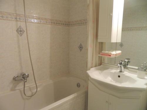 Anatoli Apartment
