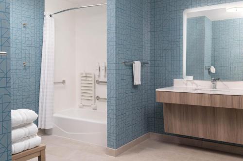 O baie la Homewood Suites By Hilton Puyallup Tacoma