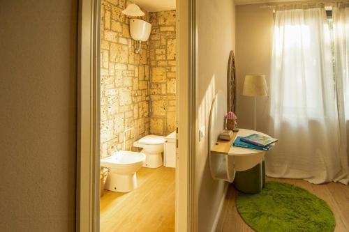 Bilik mandi di Villa With Double Kitchen And Pool In Umbria