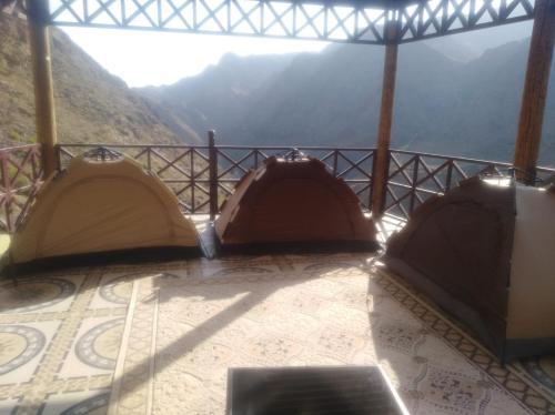 Nespecifikovaný výhled na hory nebo výhled na hory při pohledu z bed and breakfast