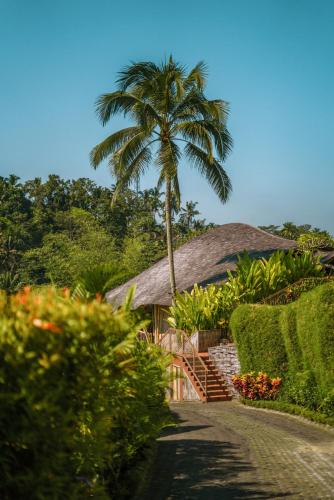 K Club Ubud — Property building