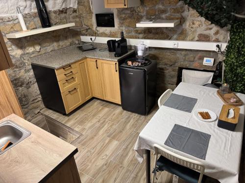 Suterénní apartmán na Hejtmánce u letiště v Mladé Boleslavi