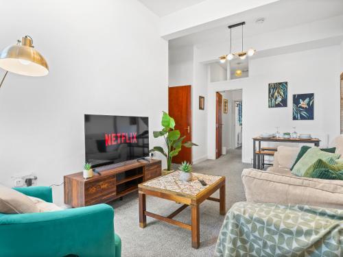 The Gilder 2BR Birmingham JQ with Parking & WiFi photo 23