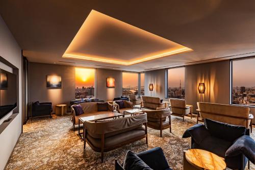 Ruang duduk di The Gate Hotel Fukuoka by Hulic