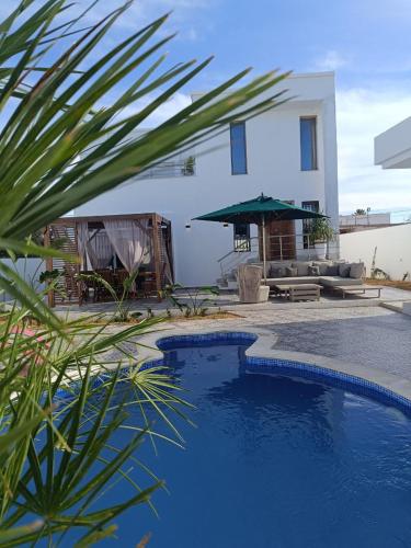 Family Friendly Villa and Studio with Swimming Pool