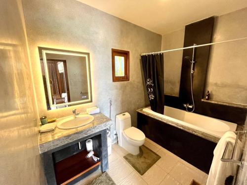 Koupelna v ubytování Panoramic sea view North cost bophut night market