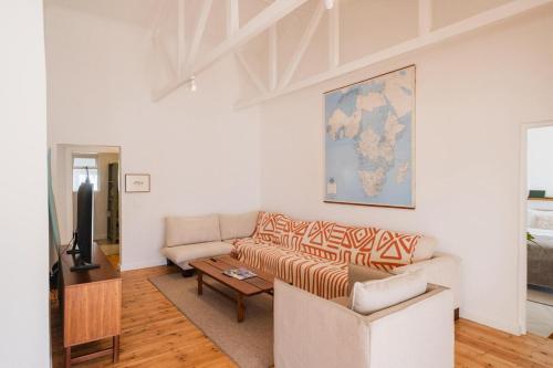 Posezení v ubytování Mooiplekkie - 4 Bedroom Beach Cottage