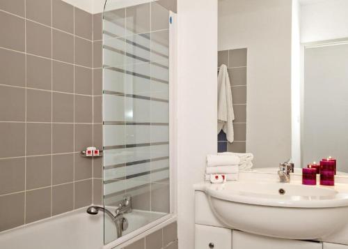 O baie la Apparthotel Séjours & Affaires Manosque