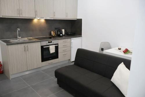 Porto Piraeus Suites Near Maniatika Metro Station-GF1