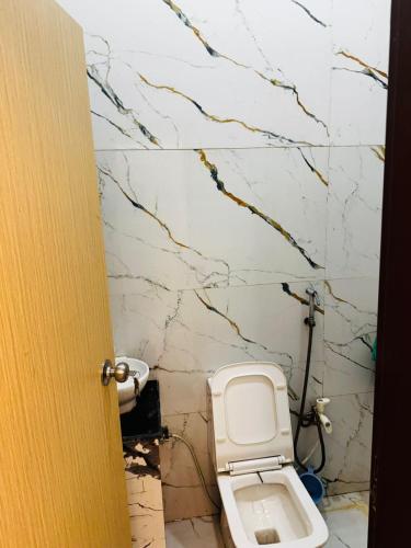 Et badeværelse på Hotel Green Valley