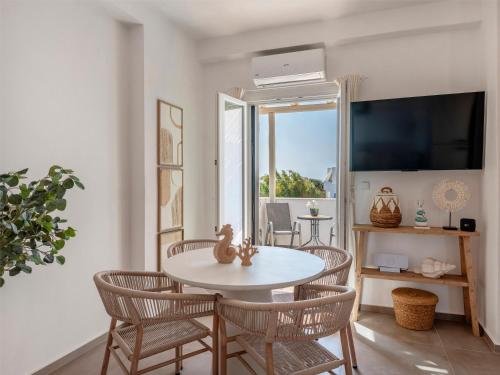 Pounta ,2BR Apartment w Shared Pool,Fiora I