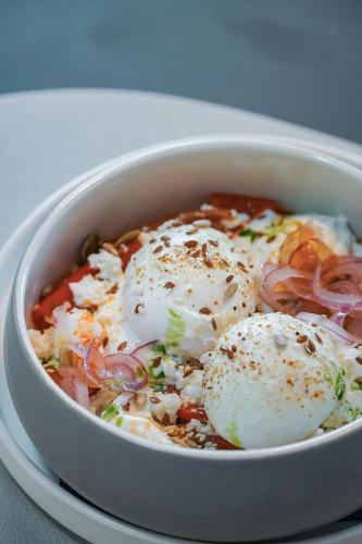 Jídlo v hotelu nebo okolí