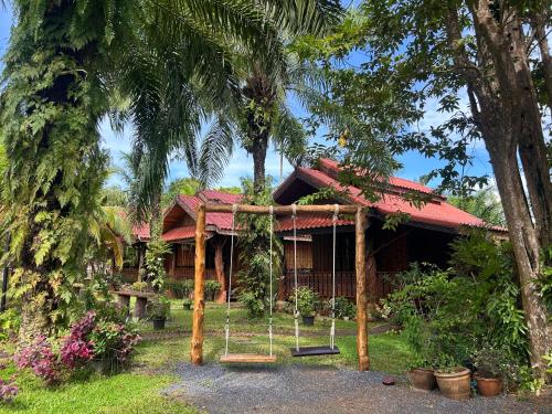 O grădină în afara Sun-San Thalane Resort