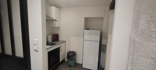 Kuchyň nebo kuchyňský kout v ubytování Lamaisonxv