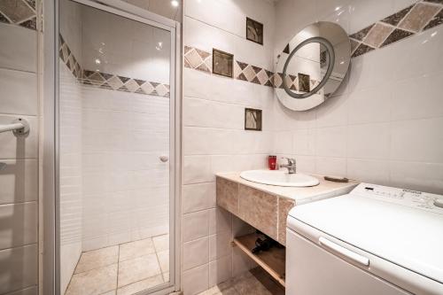 CHEVRULS A6 : Apt 2 chambres au centre
