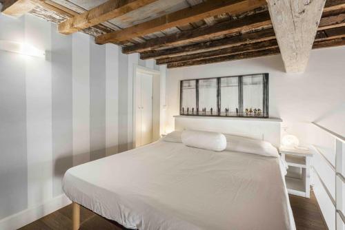 Verrazzano Loft by MMega