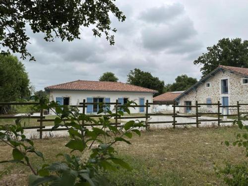 Foto dalla galleria di Quilleret a Haut-Mauco