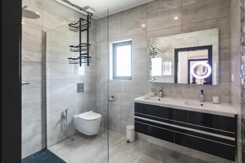 Villa Olivia - NEW!