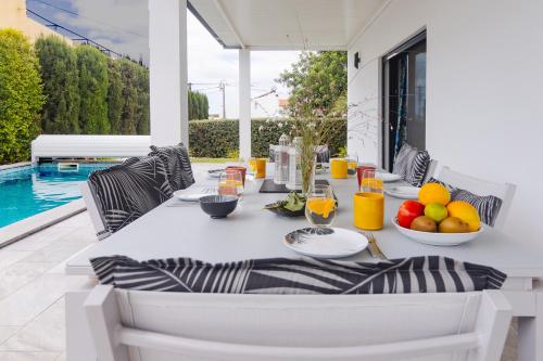 Villa Olivia - NEW!